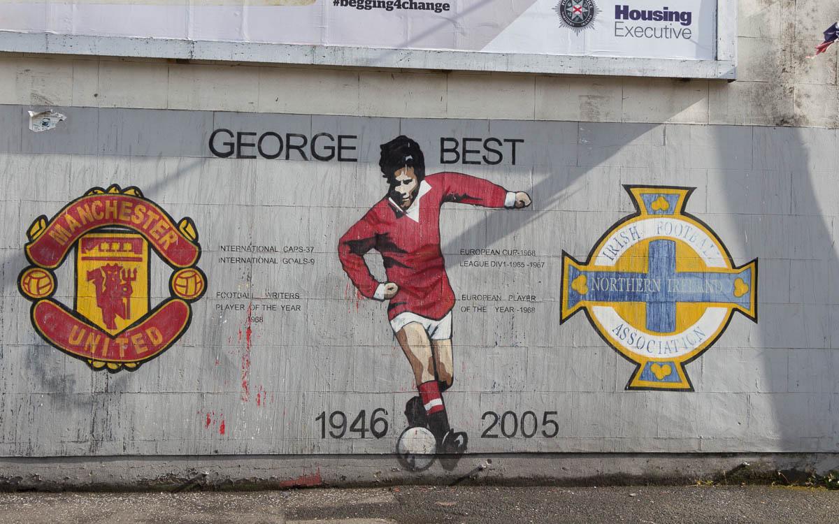 Muurschilderingen in Belfast George Best Blythe Street Wandgemälde